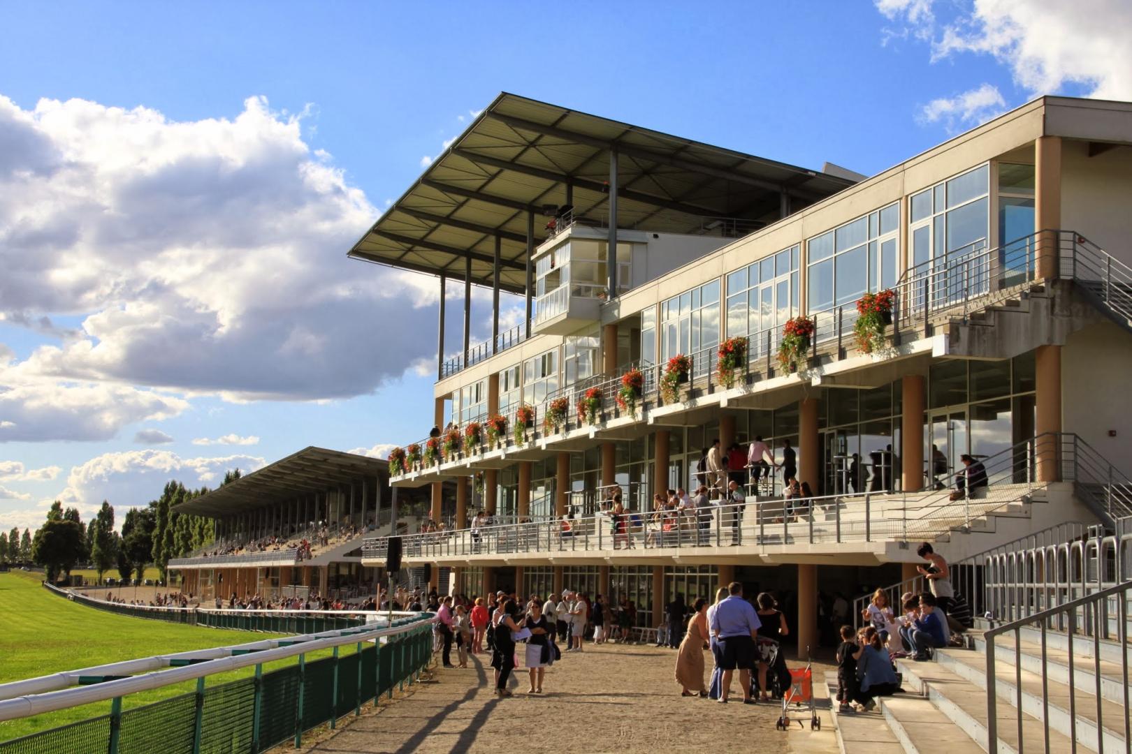 Vue de l'Hippodrome de Craon